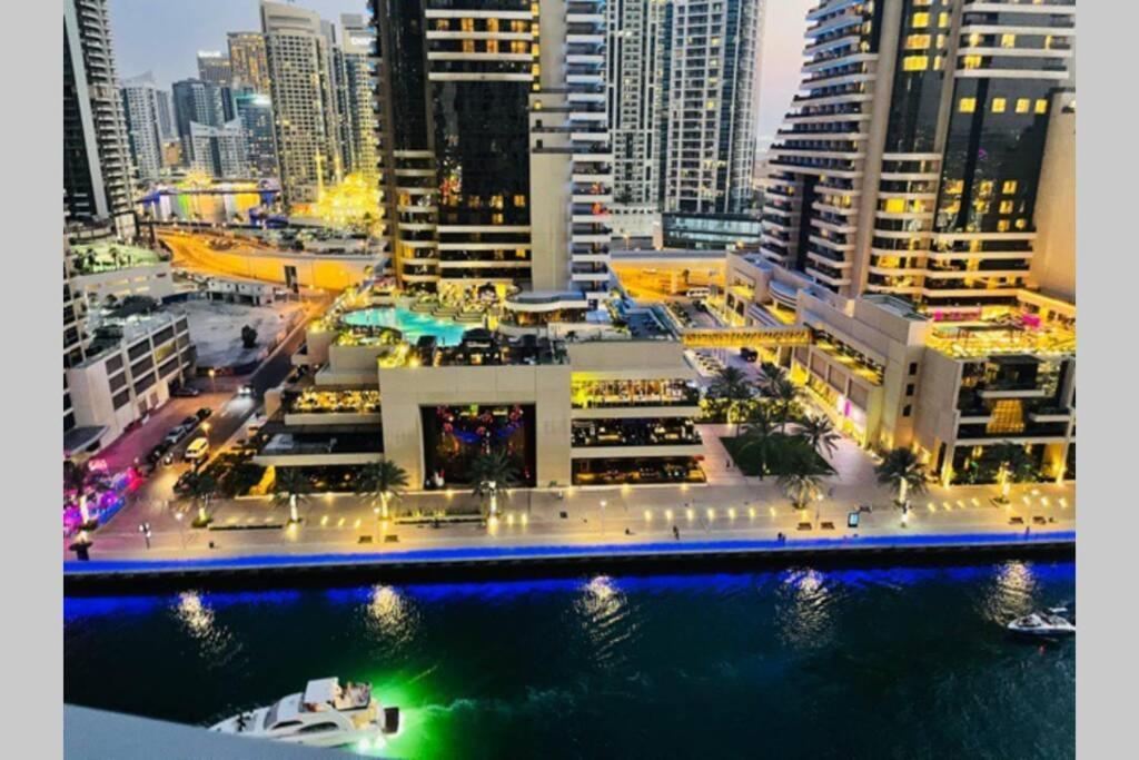 Cayan Tower Luxury Apartment With Sea View Dubai Luaran gambar