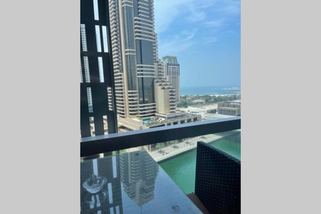 Cayan Tower Luxury Apartment With Sea View Dubai Luaran gambar