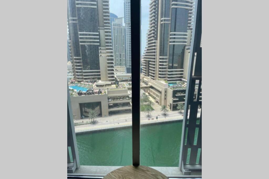 Cayan Tower Luxury Apartment With Sea View Dubai Luaran gambar