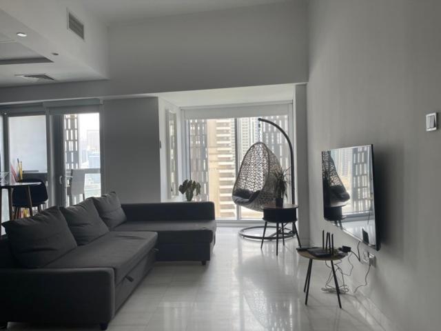 Cayan Tower Luxury Apartment With Sea View Dubai Luaran gambar